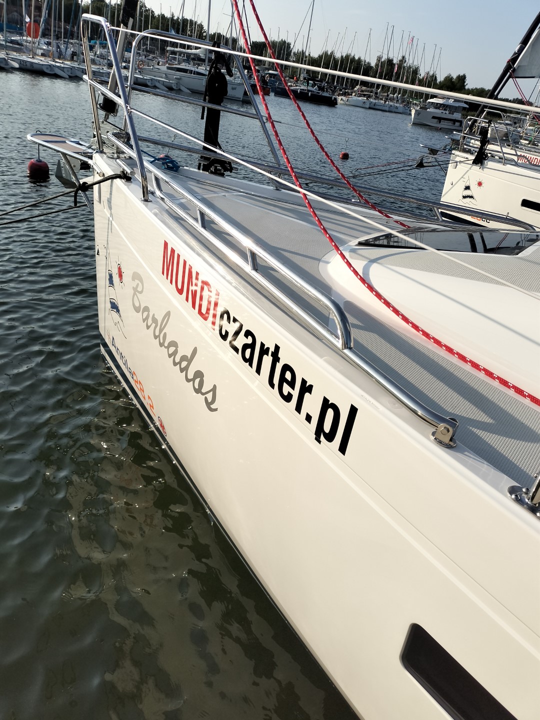 Antila 28.2 - Barbados – zdjęcie 2/103 – jacht na Mazurach (port Wilkasy)