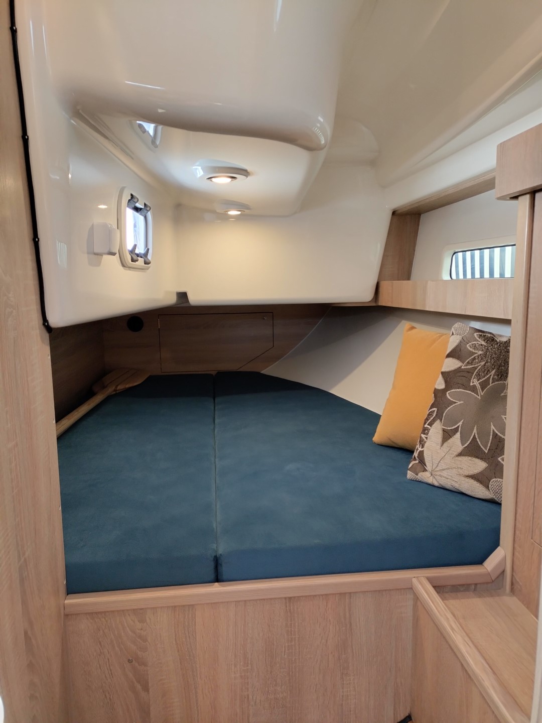 Antila 28.2 - Barbados – zdjęcie 72/103 – jacht na Mazurach (port Wilkasy)