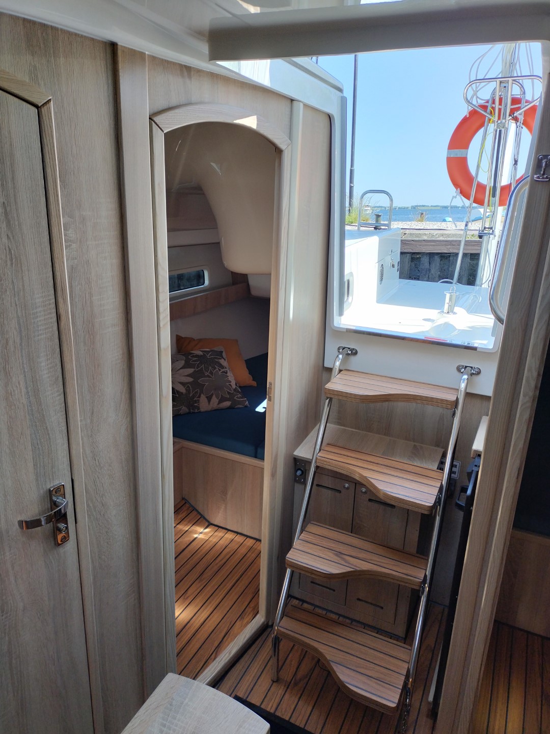 Antila 28.2 - Barbados – zdjęcie 12/103 – jacht na Mazurach (port Wilkasy)