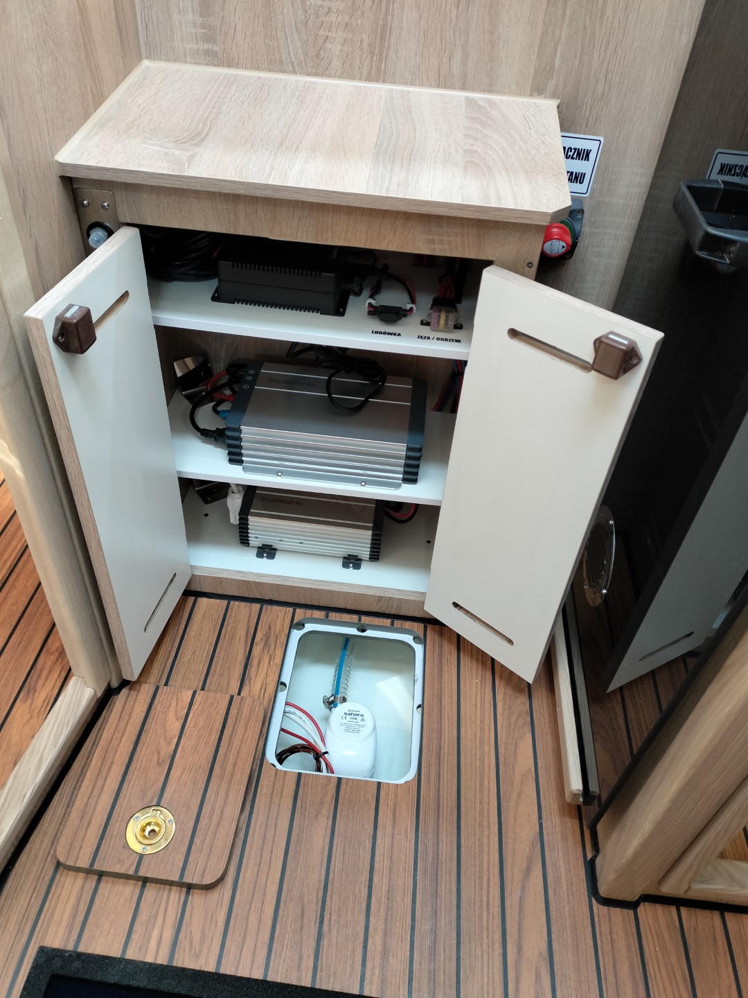 Antila 28.2 - Barbados – zdjęcie 32/103 – jacht na Mazurach (port Wilkasy)