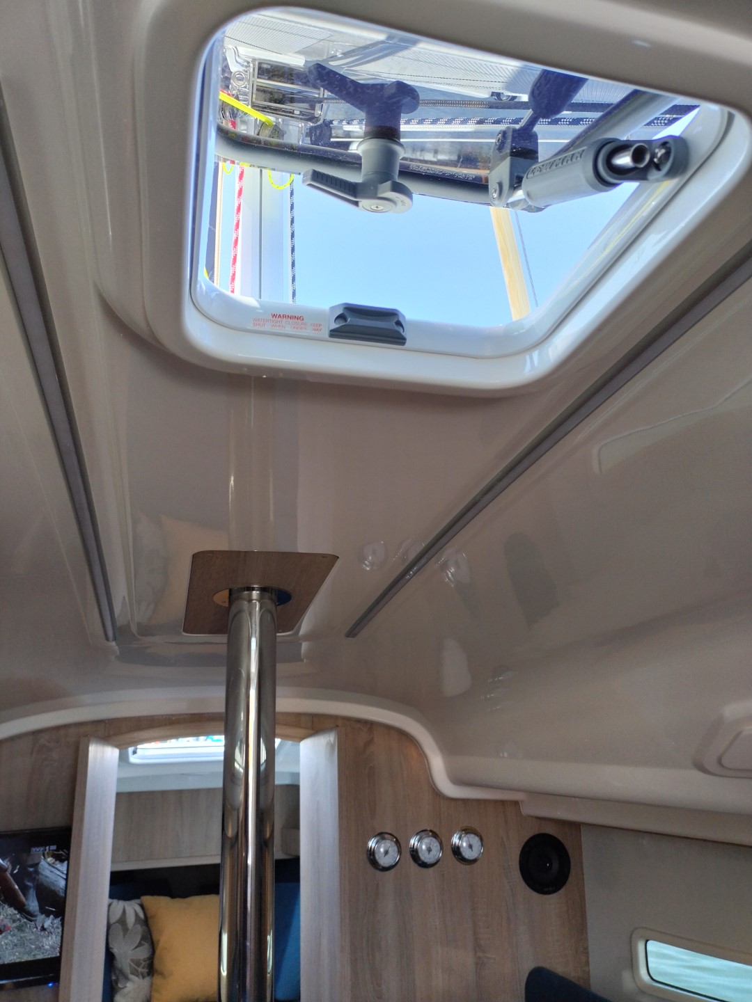 Antila 28.2 - Barbados – zdjęcie 34/103 – jacht na Mazurach (port Wilkasy)