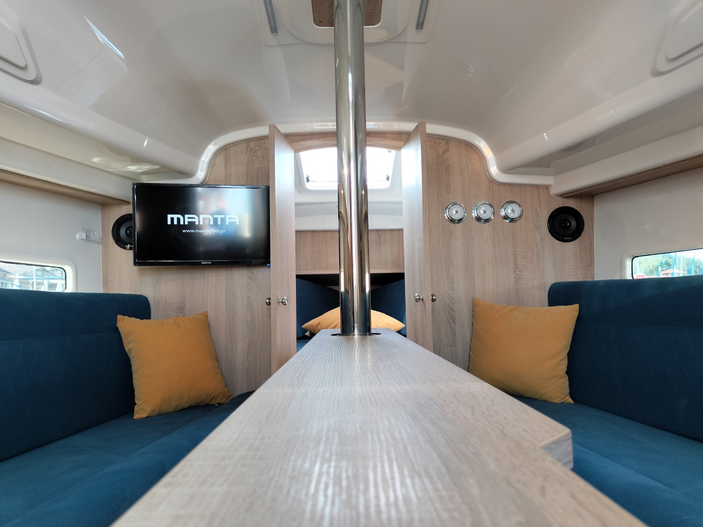 Antila 28.2 - Barbados – zdjęcie 77/103 – jacht na Mazurach (port Wilkasy)