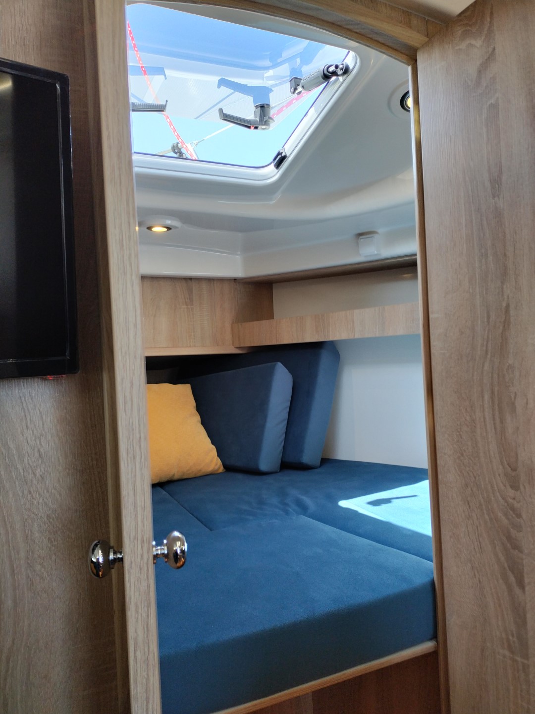 Antila 28.2 - Barbados – zdjęcie 54/103 – jacht na Mazurach (port Wilkasy)