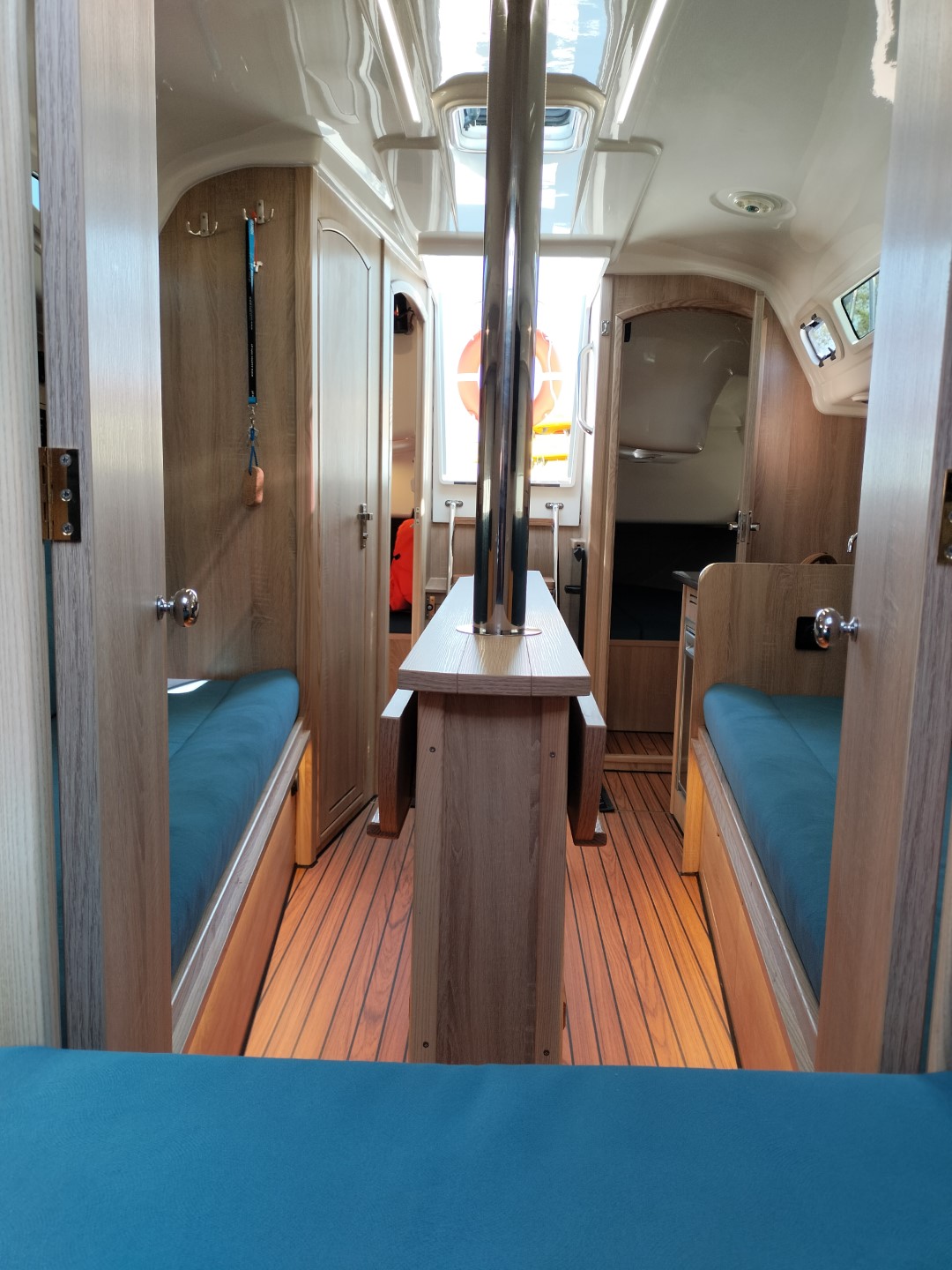 Antila 28.2 - Barbados – zdjęcie 15/103 – jacht na Mazurach (port Wilkasy)