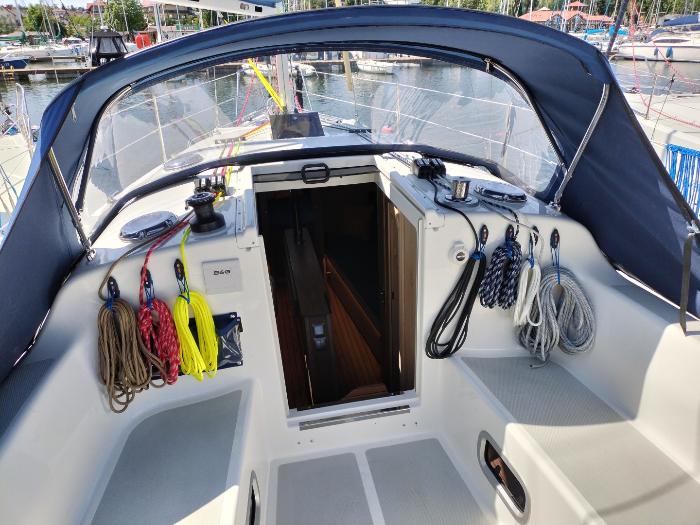 Antila 28.2 - Barbados – zdjęcie 19/103 – jacht na Mazurach (port Wilkasy)