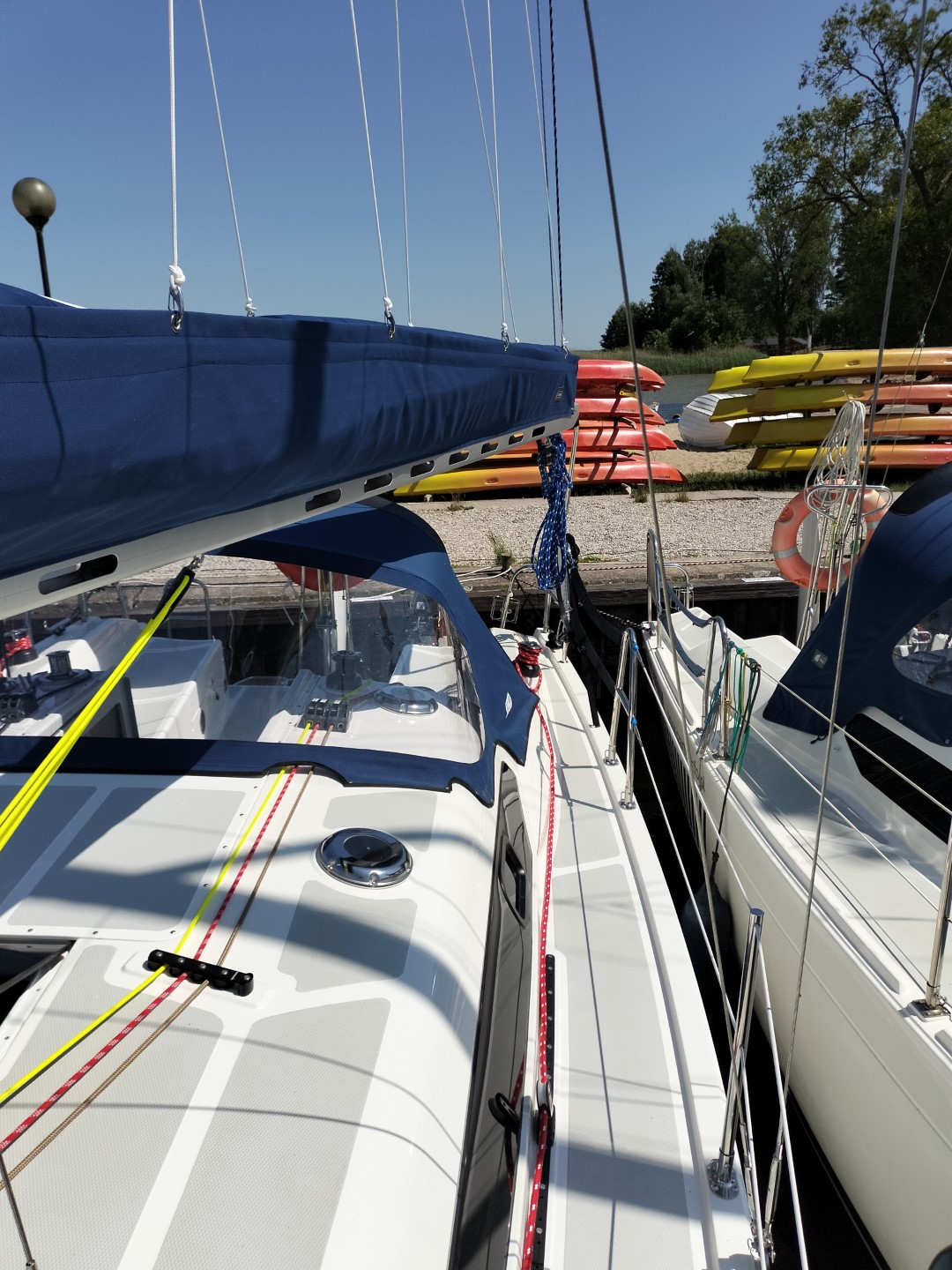 Antila 28.2 - Barbados – zdjęcie 49/103 – jacht na Mazurach (port Wilkasy)