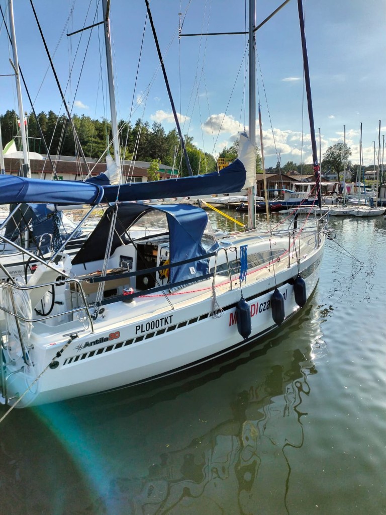Antila 30 - Albercik – zdjęcie 1/20 – jacht na Mazurach (port Wilkasy)